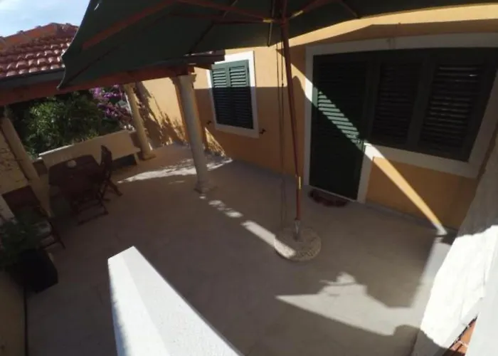 Maritimo Apartamento Smokvica (Korcula)